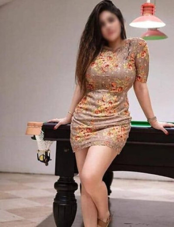 call-girls-in-chattarpur-delhi-8800410550-escorts-service-big-0